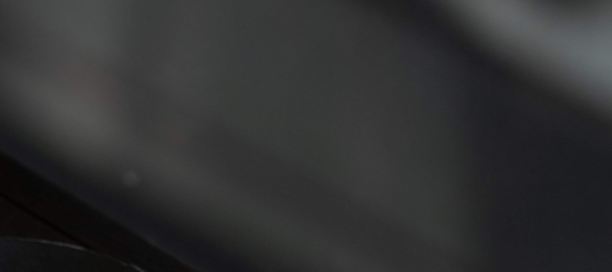 Taller de fundición de platos pequeños con fases lunares.